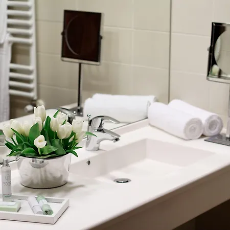 首府广场酒店 酒店