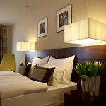 Hotel Capital Plaza