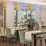 Hotel Capital Plaza 4*