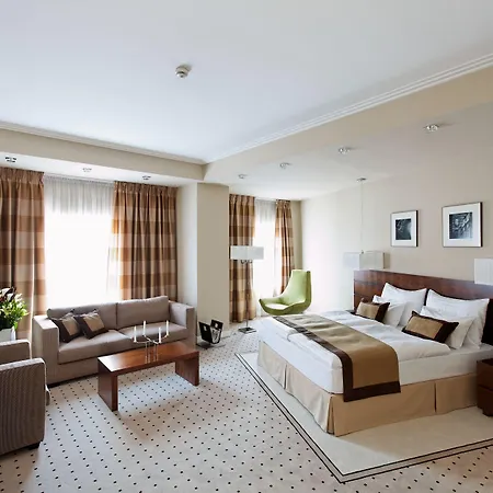 Capital Plaza 4* Boekarest