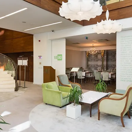 Capital Plaza Otel 4*