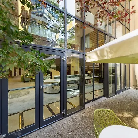 Capital Plaza Hotel 4*