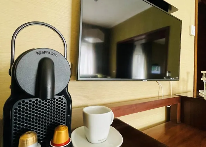 Capital Plaza Hotel 4*