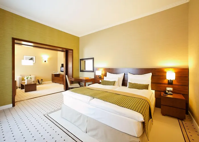 Capital Plaza Hotel Boekarest
