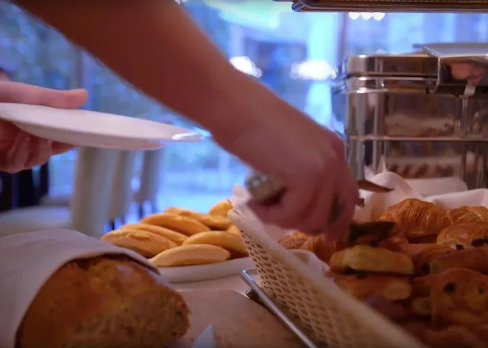 Capital Plaza Otel 4*