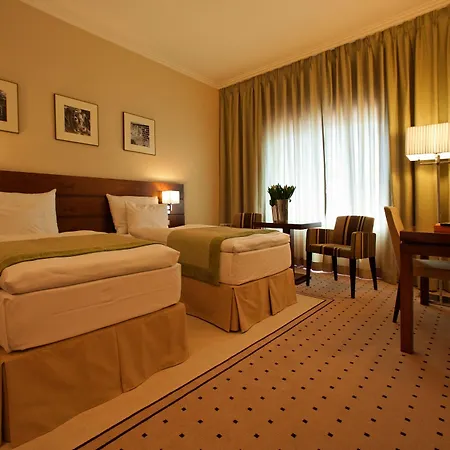 Hotel Capital Plaza