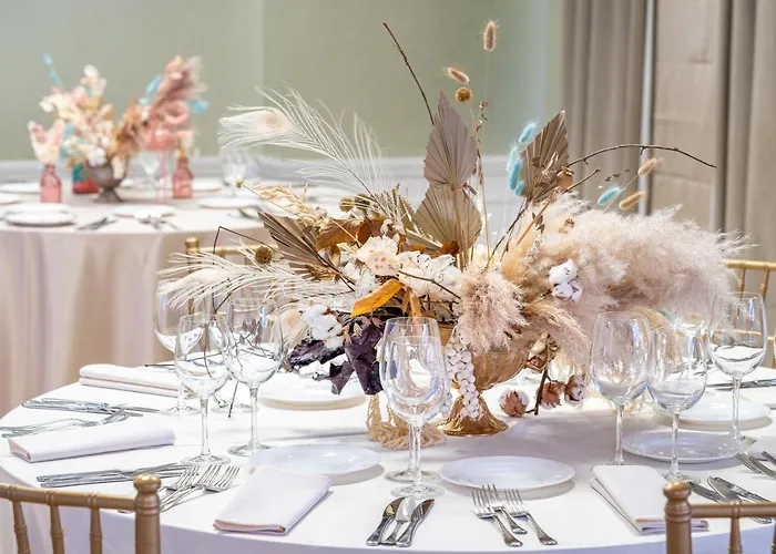 Hotel Capital Plaza 4*