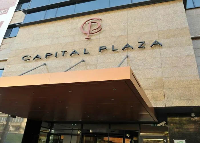 Capital Plaza 4*
