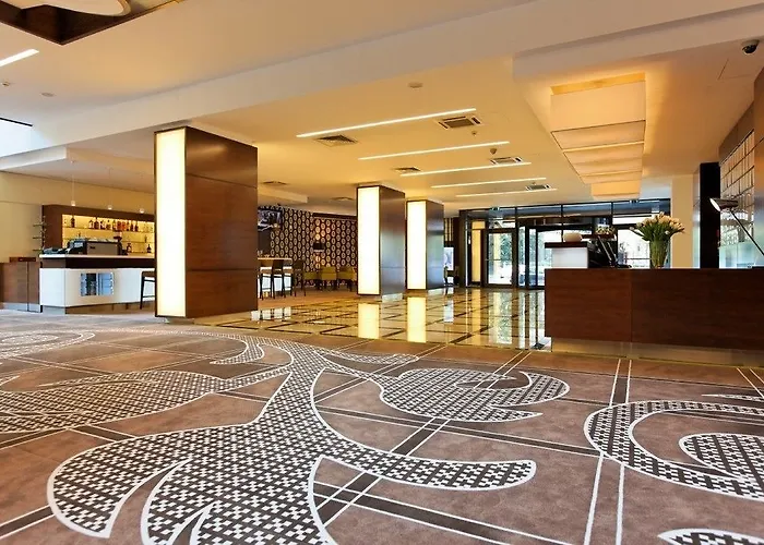 Ξενοδοχείο Capital Plaza