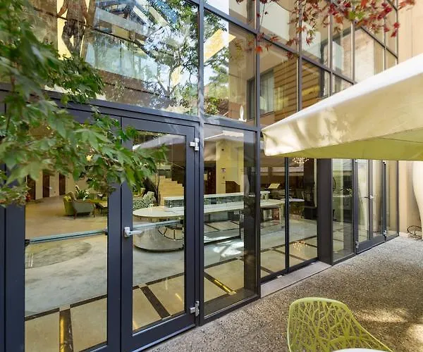 Capital Plaza Ξενοδοχείο 4*