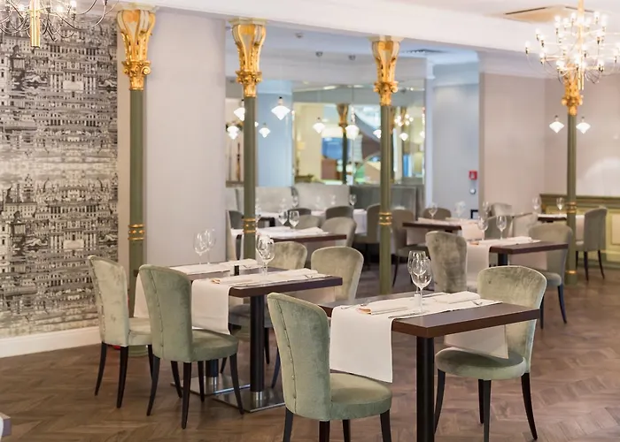 Ξενοδοχείο Capital Plaza 4*