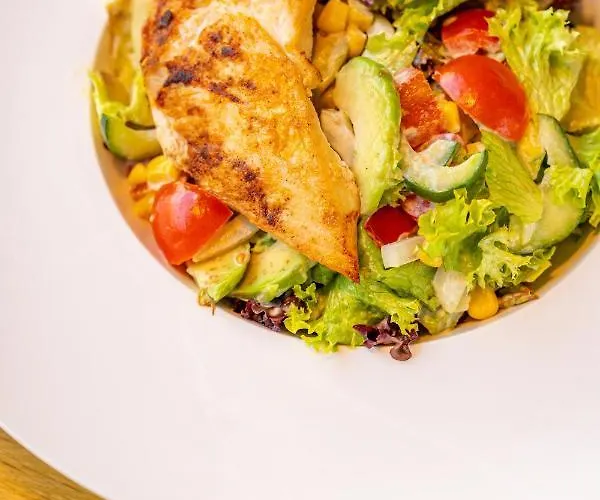 Ξενοδοχείο Capital Plaza 4*